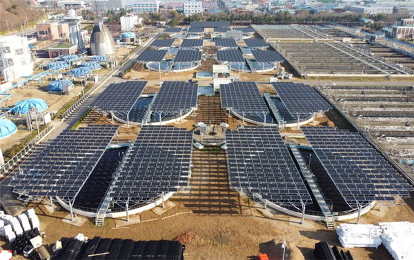 지난해 11월 시흥시 맑은물관리센터(하수처리장)에 설치된 태양광발전시설 전경. (사진=시흥시)