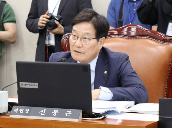 더불어민주당 신동근 국회의원(인천 서구을). (사진=신동근 의원 블로그)