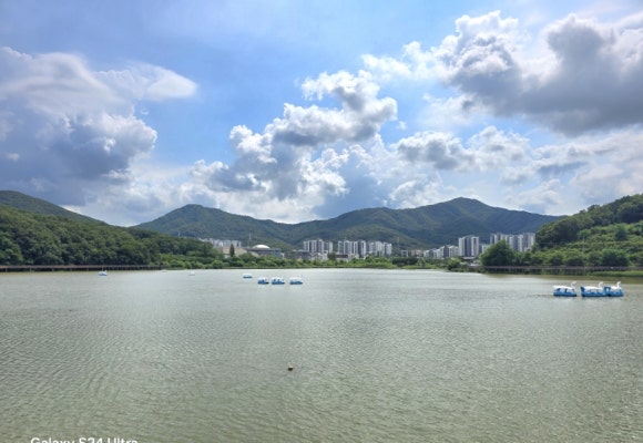 청계산과 백운산이 품고 있는 만남의 명품 장소 백운호수 전경(사진=김호선기자)