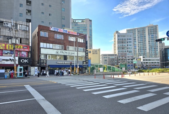 백운호수를 가기 위한 들머리 지하철 4호선 인덕원역 모습(사진=김호선기자)