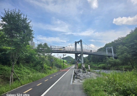 용인 기흥구를 흐르는 신갈천 강남대역 입구 모습(사진=김호선기자)