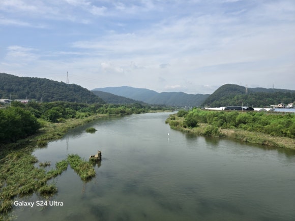 유유히 팔당댐으로 흐르는 경안천의 모습(사진=김호선기자)