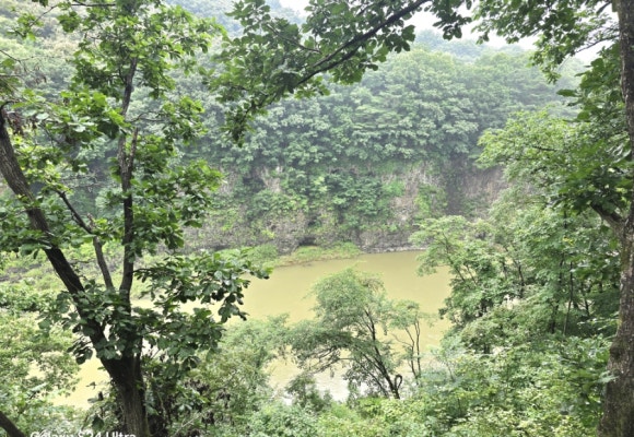 한탄강을 따라 조성된 주상절리 모습(사진=김호선기자)