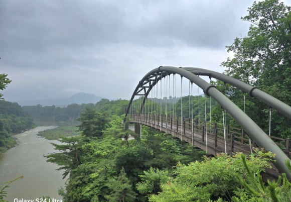 한탄강벼룻길에는 강을 넘어다니는 다리 중 벼룻교 모습(사진=김호선기자)